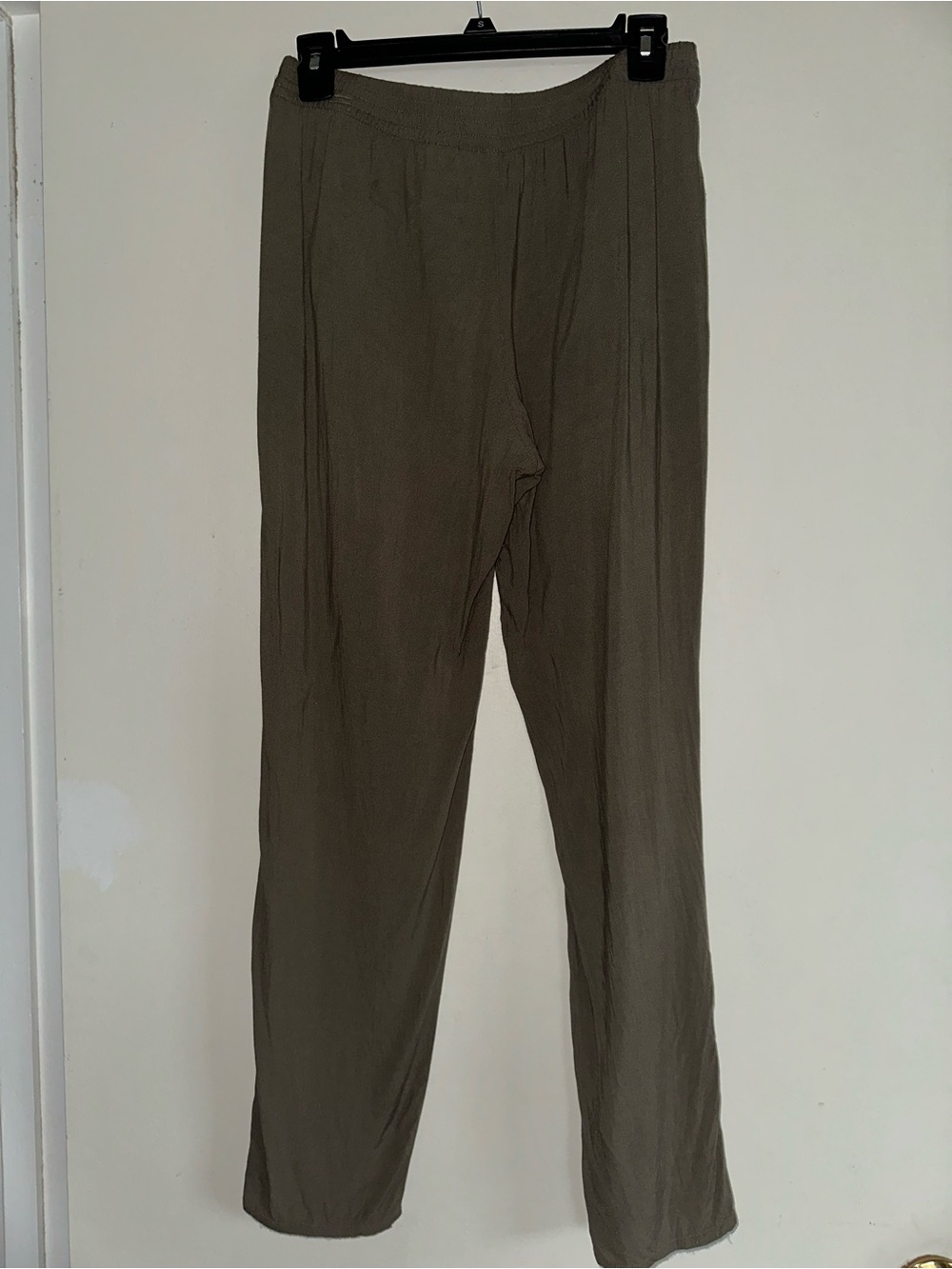 H&M Olive Green Elastic Waist Drapey Pants - Picture 2 of 3